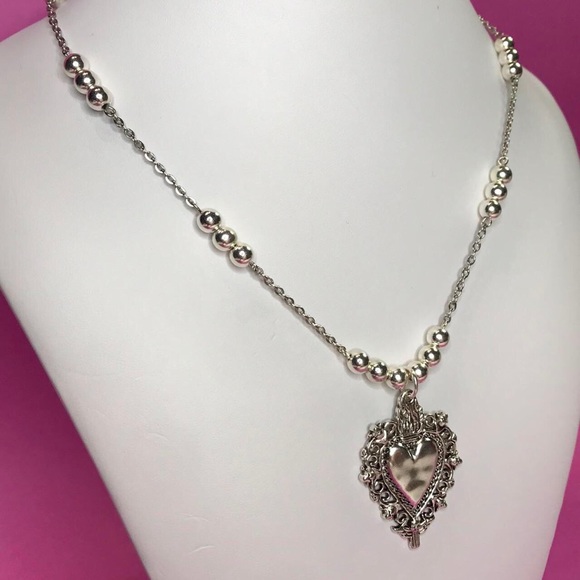 NWT Sacred Saint Heart Necklace Silver necklace handmade - Picture 3 of 8